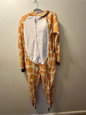 Unisex Giraffe One-Piece Hoodie Pajamas Halloween?